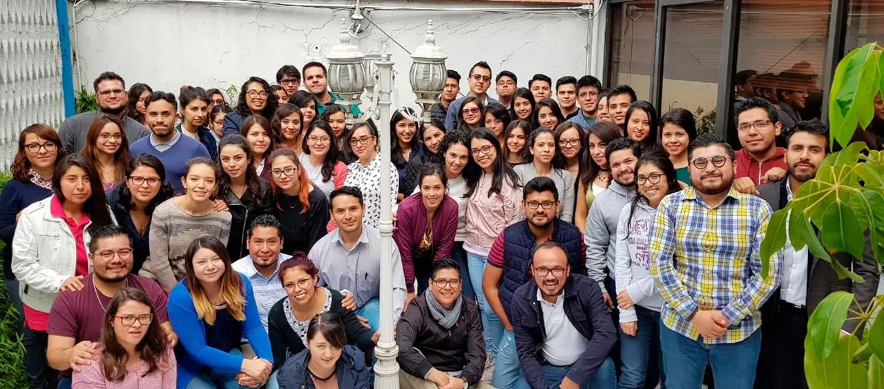 Alumnos y profesores de la comunidad Consalud ENARM